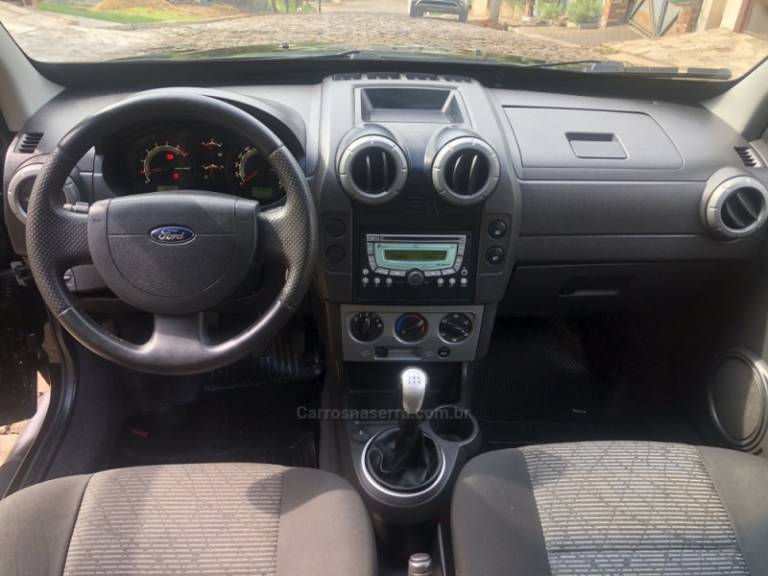FORD - ECOSPORT - 2012/2012 - Preta - R$ 43.000,00