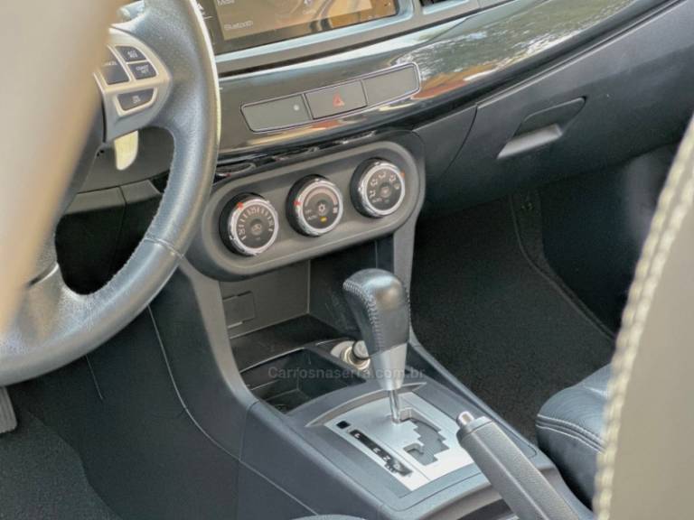 MITSUBISHI - LANCER - 2015/2015 - Branca - R$ 64.000,00