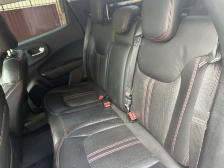 FIAT - TORO - 2019/2020 - Branca - R$ 96.900,00