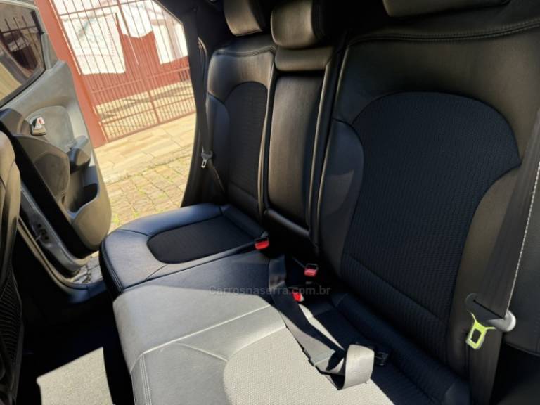 HYUNDAI - IX35 - 2013/2014 - Prata - R$ 74.800,00