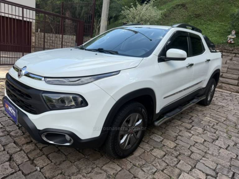 FIAT - TORO - 2019/2020 - Branca - R$ 96.900,00