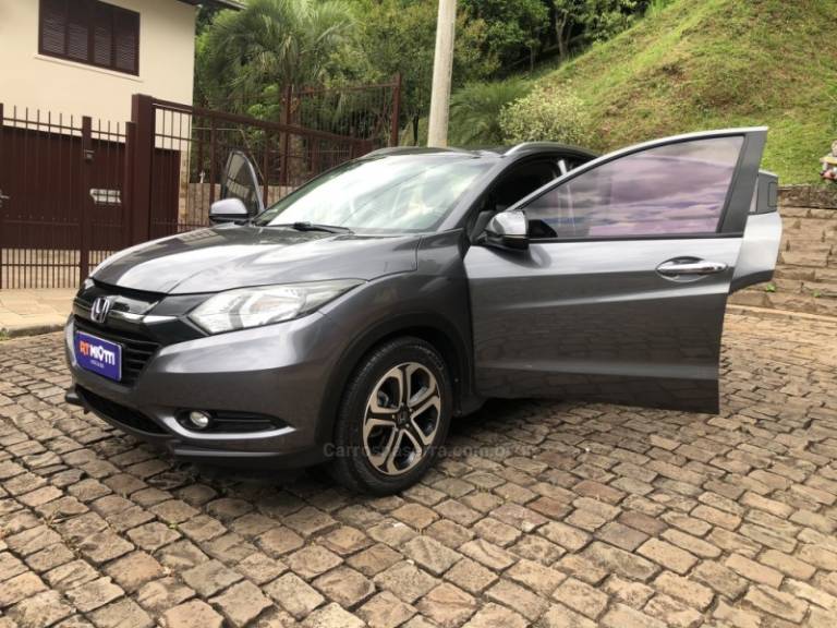 HONDA - HR-V - 2016/2017 - Cinza - R$ 94.000,00