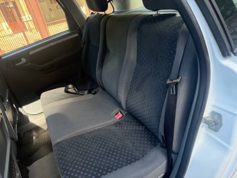 CHEVROLET - MERIVA - 2009/2010 - Branca - R$ 33.000,00