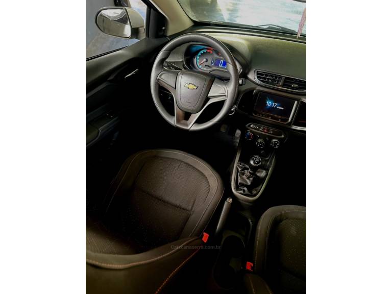 CHEVROLET - ONIX - 2013/2013 - Prata - R$ 45.000,00