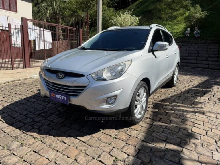 HYUNDAI - IX35 - 2013/2014 - Prata - R$ 74.800,00
