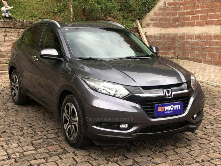 HONDA - HR-V - 2016/2017 - Cinza - R$ 94.000,00