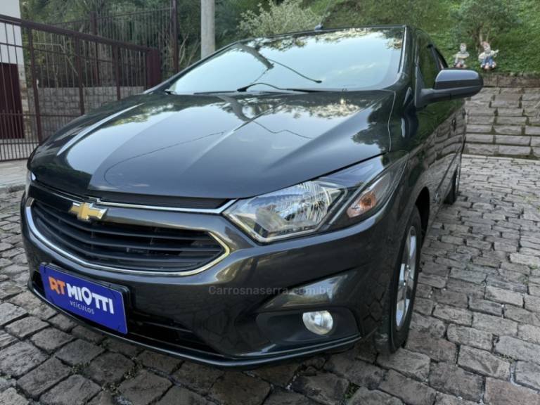 CHEVROLET - PRISMA - 2018/2018 - Cinza - R$ 66.500,00