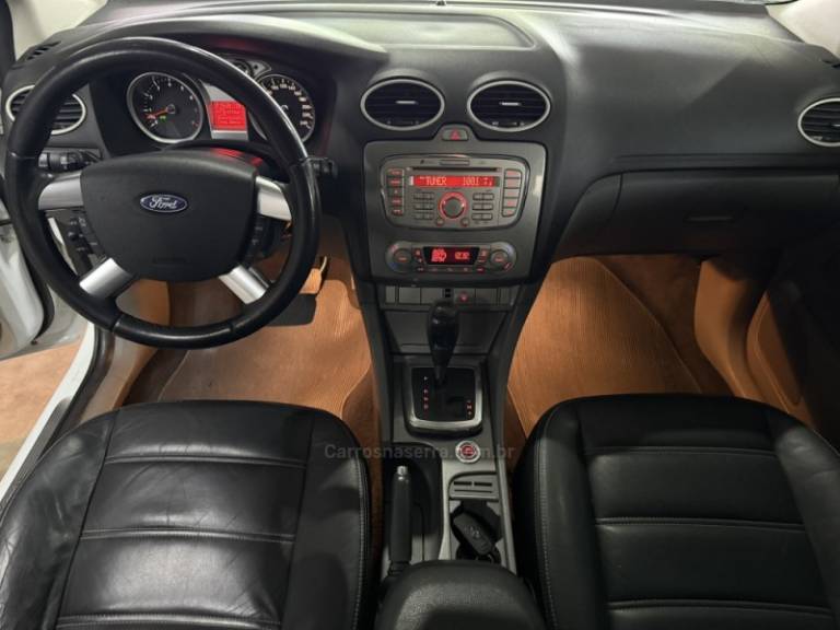 FORD - FOCUS - 2013/2013 - Branca - R$ 48.000,00