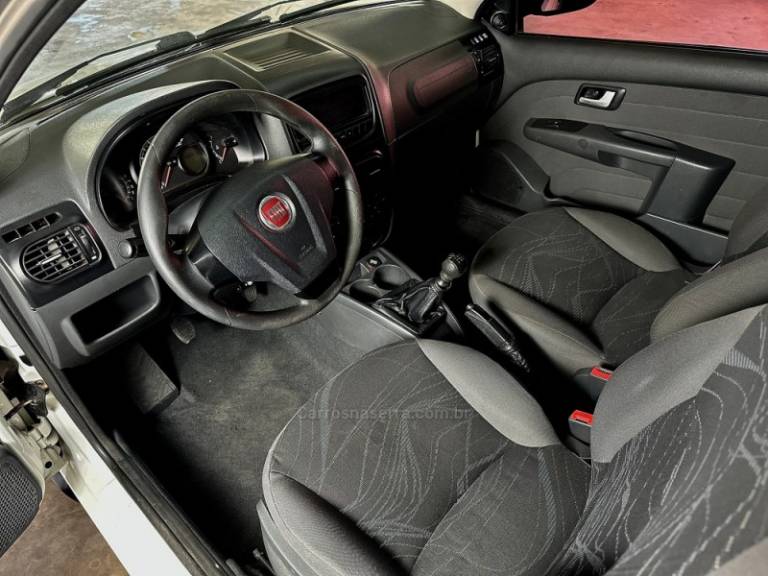 FIAT - STRADA - 2015/2015 - Branca - R$ 48.500,00