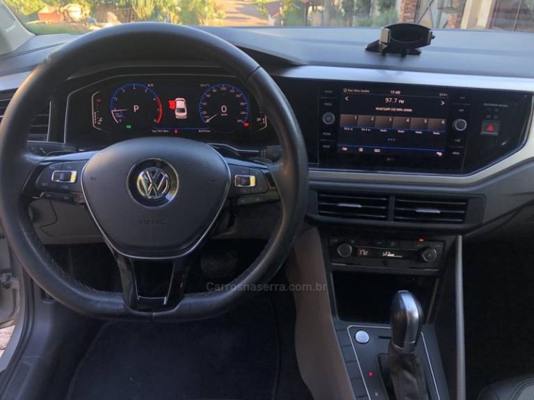 VOLKSWAGEN - VIRTUS - 2020/2021 - Prata - R$ 90.000,00