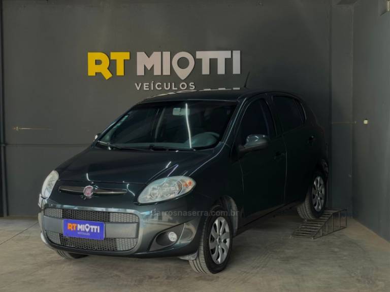 FIAT - PALIO - 2013/2013 - Cinza - R$ 42.000,00