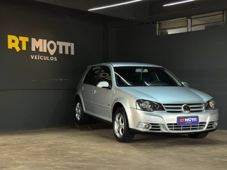 VOLKSWAGEN - GOLF - 2009/2009 - Prata - R$ 49.000,00
