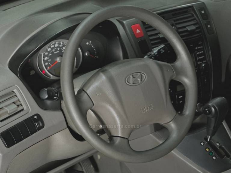 HYUNDAI - TUCSON - 2011/2012 - Preta - R$ 45.000,00