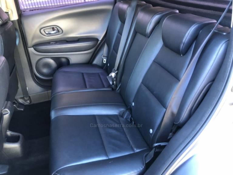 HONDA - HR-V - 2016/2017 - Cinza - R$ 94.000,00