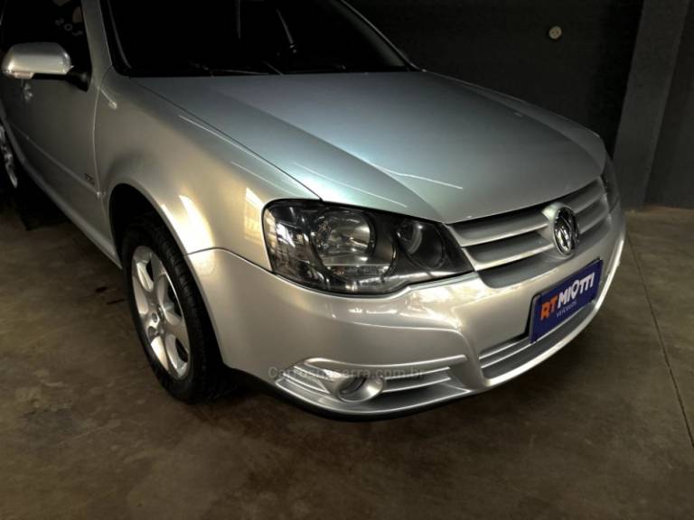 VOLKSWAGEN - GOLF - 2009/2009 - Prata - R$ 49.000,00