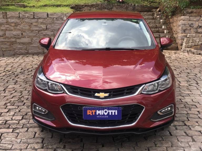 CHEVROLET - CRUZE - 2018/2018 - Vermelha - R$ 83.900,00