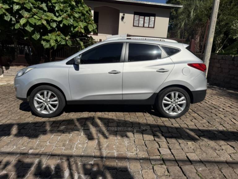 HYUNDAI - IX35 - 2013/2014 - Prata - R$ 74.800,00