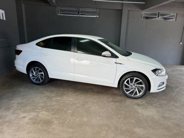 VOLKSWAGEN - VIRTUS - 2018/2018 - Branca - R$ 78.800,00