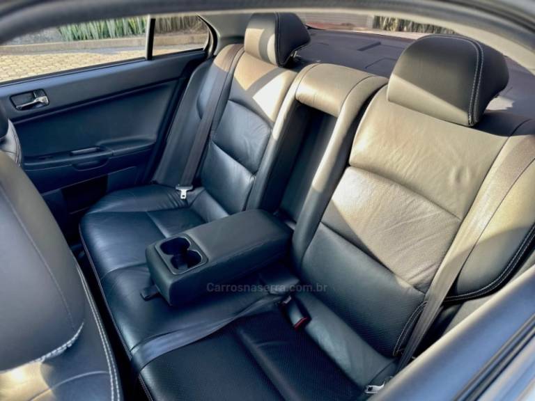 MITSUBISHI - LANCER - 2015/2015 - Branca - R$ 64.000,00