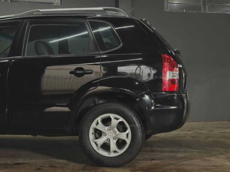 HYUNDAI - TUCSON - 2011/2012 - Preta - R$ 45.000,00