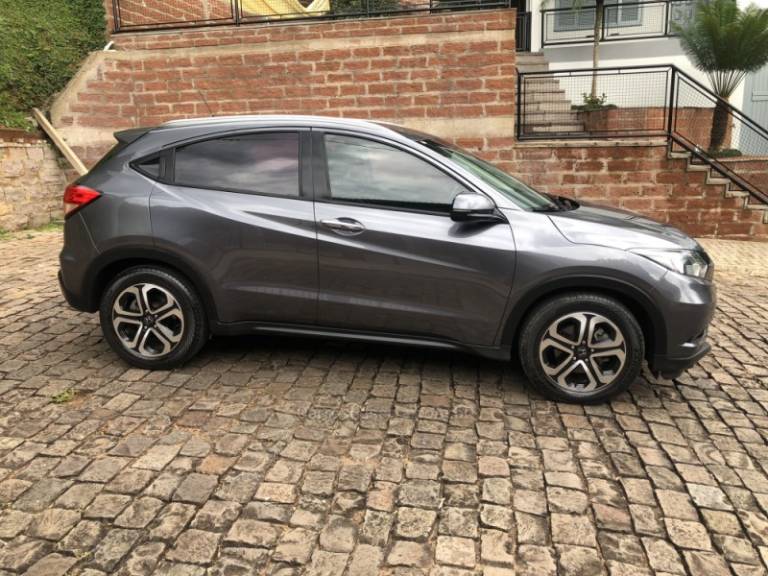 HONDA - HR-V - 2016/2017 - Cinza - R$ 94.000,00