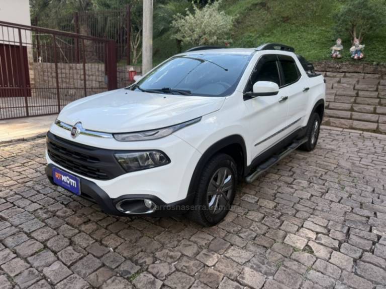 FIAT - TORO - 2019/2020 - Branca - R$ 96.900,00
