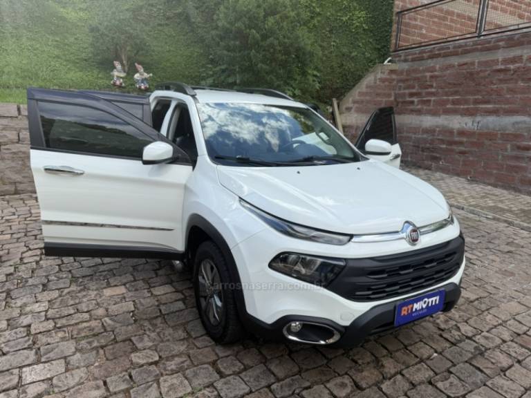 FIAT - TORO - 2019/2020 - Branca - R$ 96.900,00