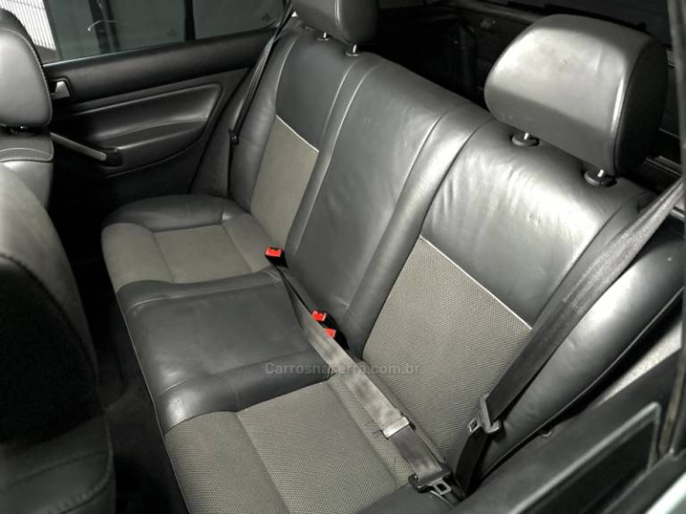 VOLKSWAGEN - GOLF - 2009/2009 - Prata - R$ 49.000,00