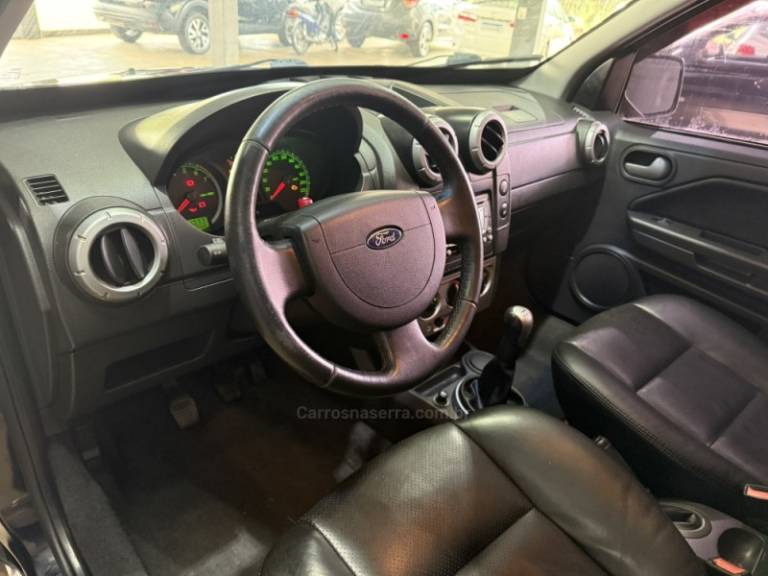 FORD - ECOSPORT - 2009/2009 - Preta - R$ 36.000,00