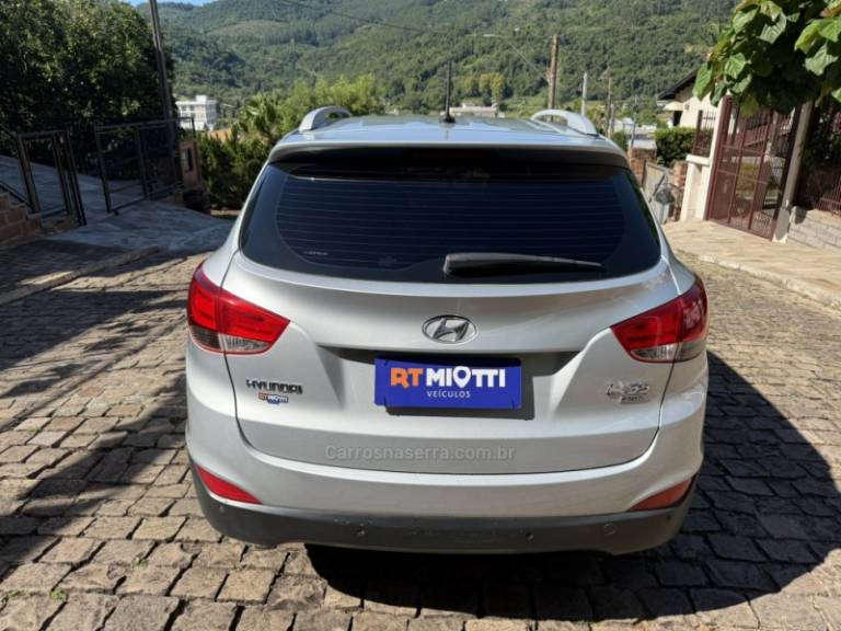 HYUNDAI - IX35 - 2013/2014 - Prata - R$ 74.800,00