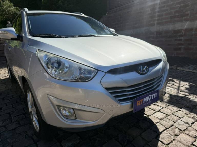 HYUNDAI - IX35 - 2013/2014 - Prata - R$ 74.800,00