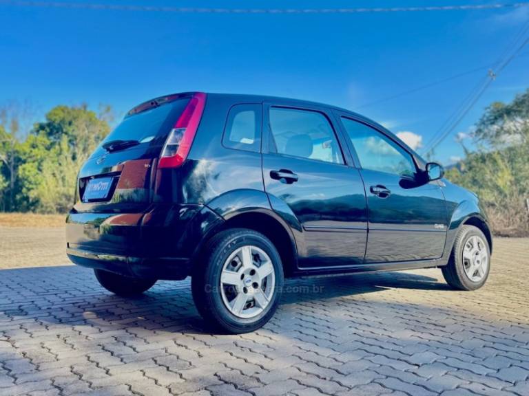 FORD - FIESTA - 2009/2010 - Preta - R$ 31.000,00
