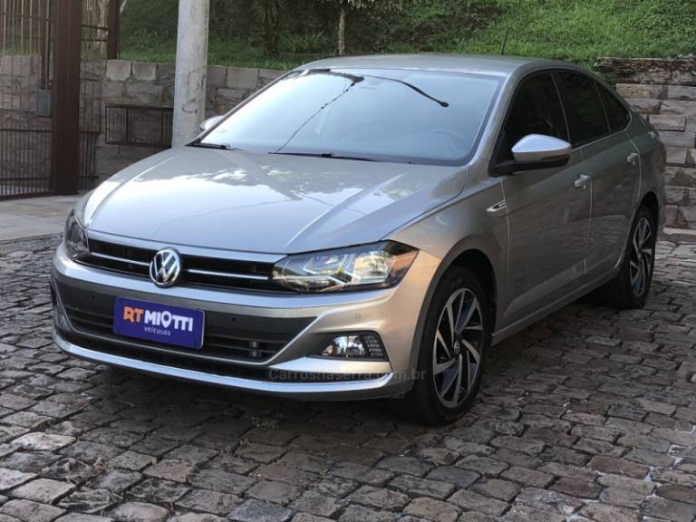 VOLKSWAGEN - VIRTUS - 2020/2021 - Prata - R$ 90.000,00