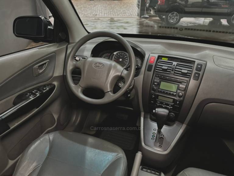 HYUNDAI - TUCSON - 2011/2012 - Preta - R$ 45.000,00