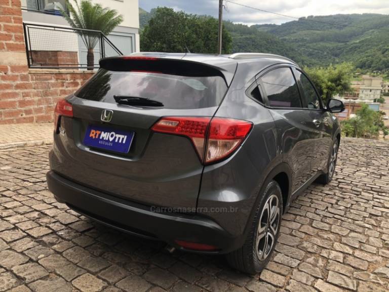 HONDA - HR-V - 2016/2017 - Cinza - R$ 94.000,00