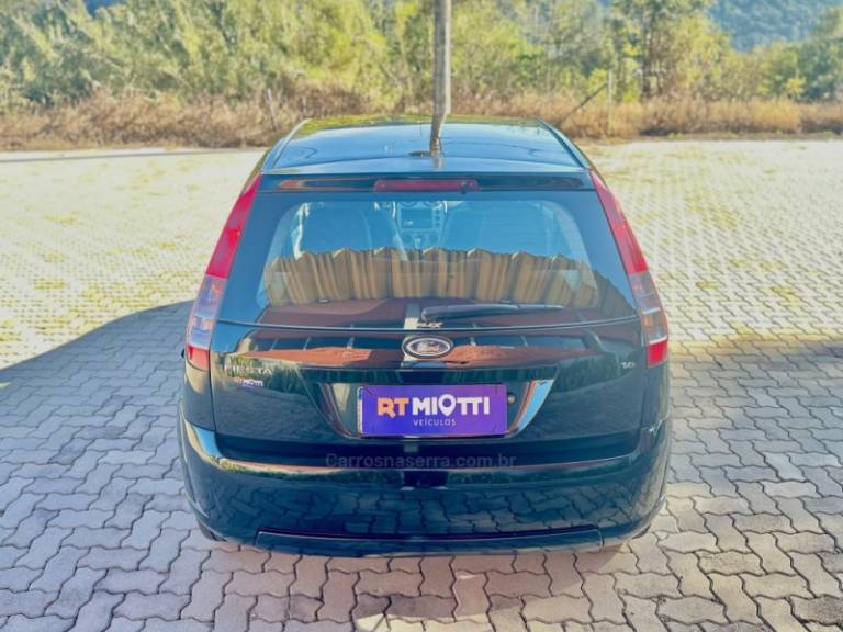 FORD - FIESTA - 2009/2010 - Preta - R$ 31.000,00