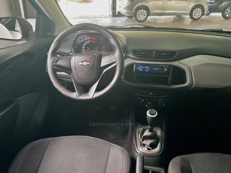 CHEVROLET - ONIX - 2018/2018 - Branca - R$ 49.000,00