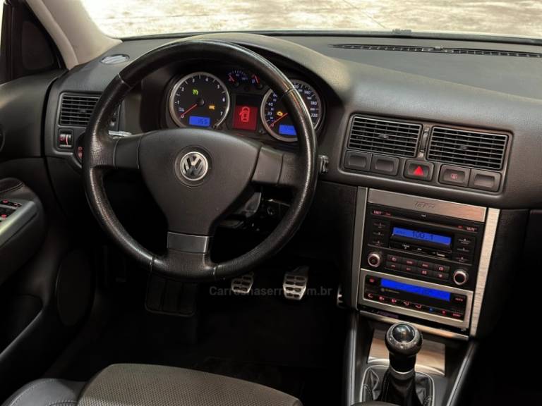 VOLKSWAGEN - GOLF - 2009/2009 - Prata - R$ 49.000,00