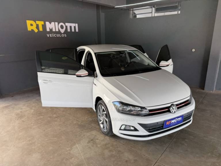 VOLKSWAGEN - VIRTUS - 2018/2018 - Branca - R$ 78.800,00