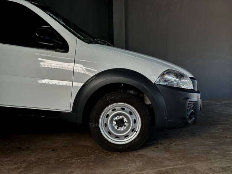 FIAT - STRADA - 2015/2015 - Branca - R$ 48.500,00