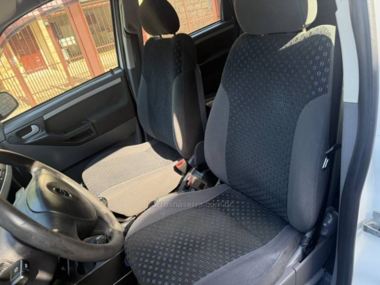 CHEVROLET - MERIVA - 2009/2010 - Branca - R$ 33.000,00