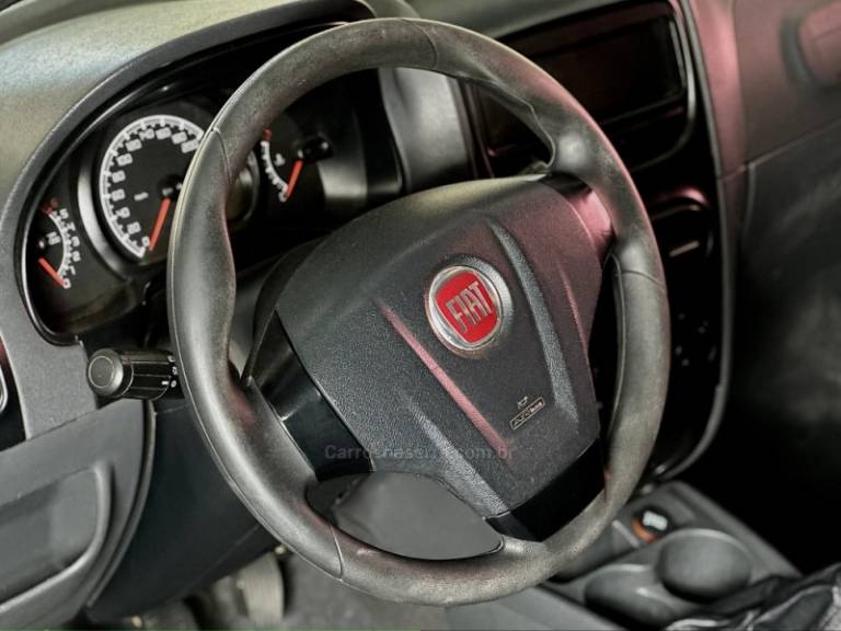 FIAT - STRADA - 2015/2015 - Branca - R$ 48.500,00