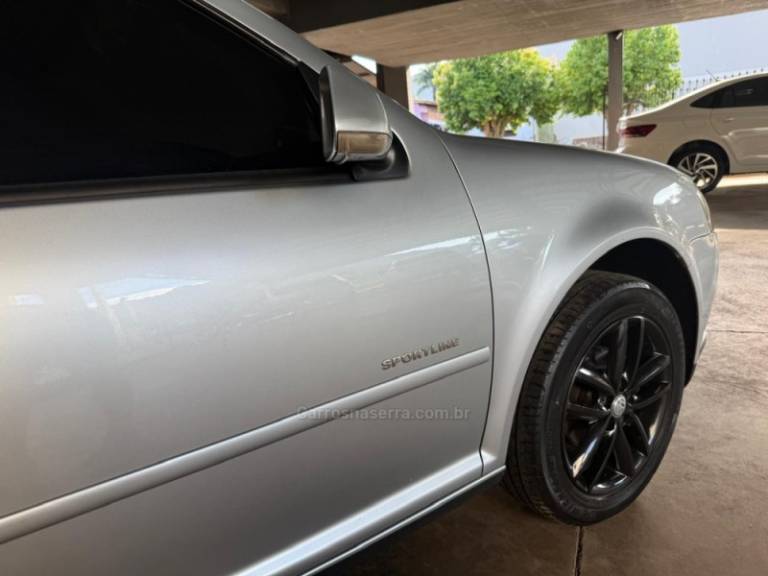 VOLKSWAGEN - GOLF - 2011/2011 - Prata - R$ 49.000,00