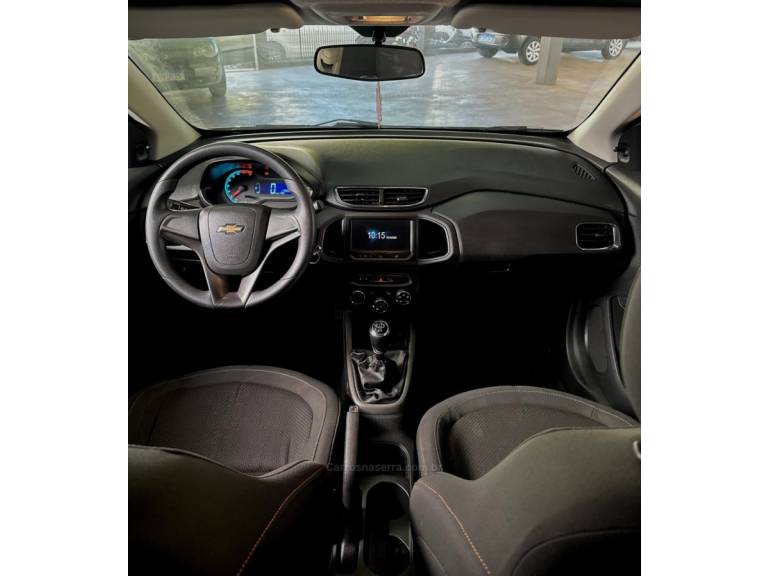 CHEVROLET - ONIX - 2013/2013 - Prata - R$ 45.000,00