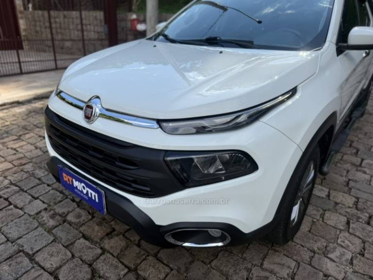 FIAT - TORO - 2019/2020 - Branca - R$ 96.900,00
