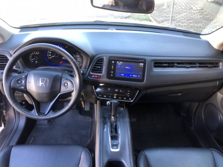 HONDA - HR-V - 2016/2017 - Cinza - R$ 94.000,00