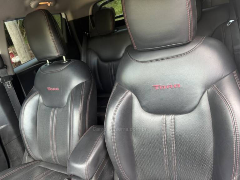 FIAT - TORO - 2019/2020 - Branca - R$ 96.900,00