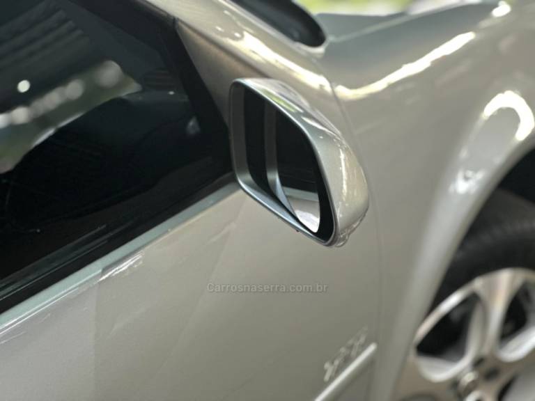 VOLKSWAGEN - GOLF - 2009/2009 - Prata - R$ 49.000,00