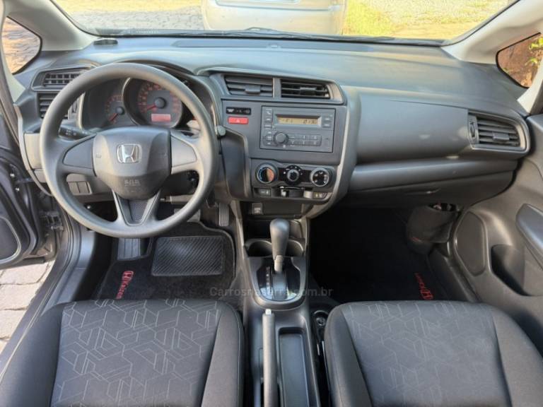 HONDA - FIT - 2015/2015 - Cinza - R$ 64.900,00