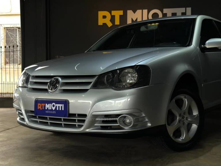 VOLKSWAGEN - GOLF - 2009/2009 - Prata - R$ 49.000,00